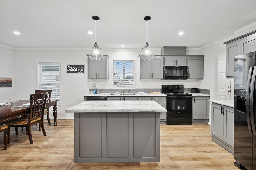 Millcreek 4400 kitchen home features