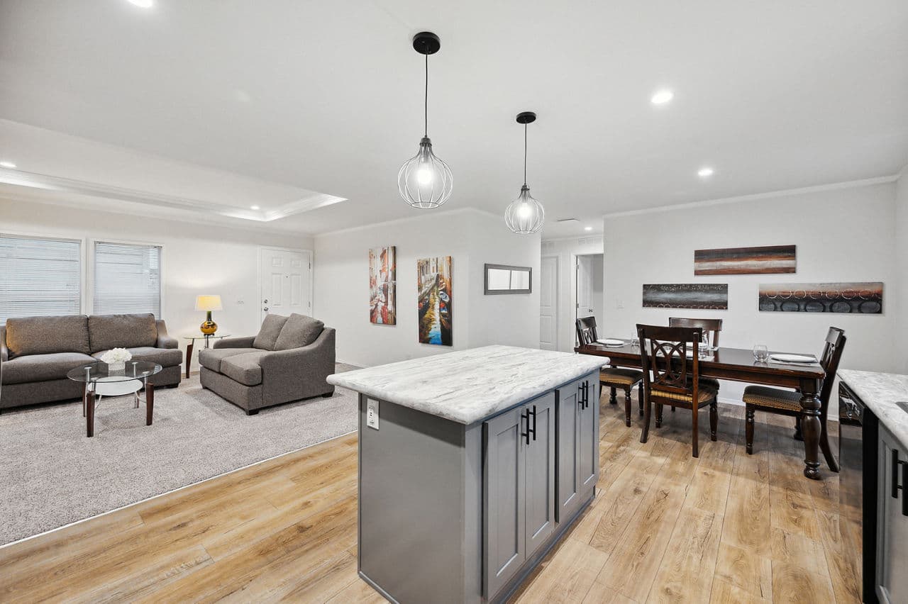 Millcreek 4400 kitchen home features