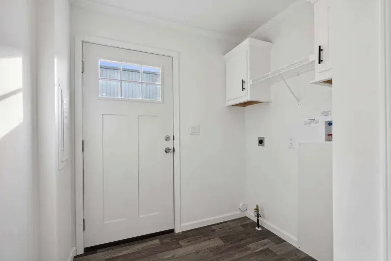 Gs 9921 av interior home features