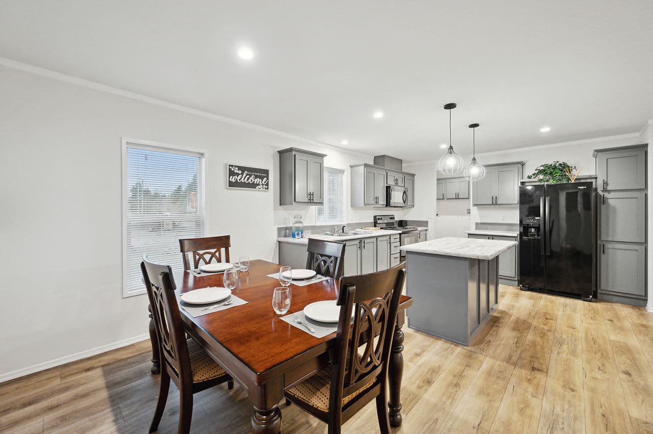Millcreek 4400 interior home features