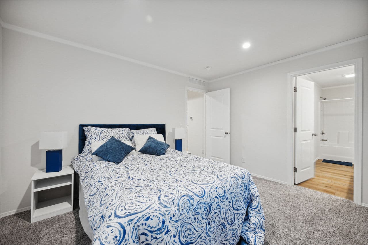 Millcreek 4400 bedroom home features