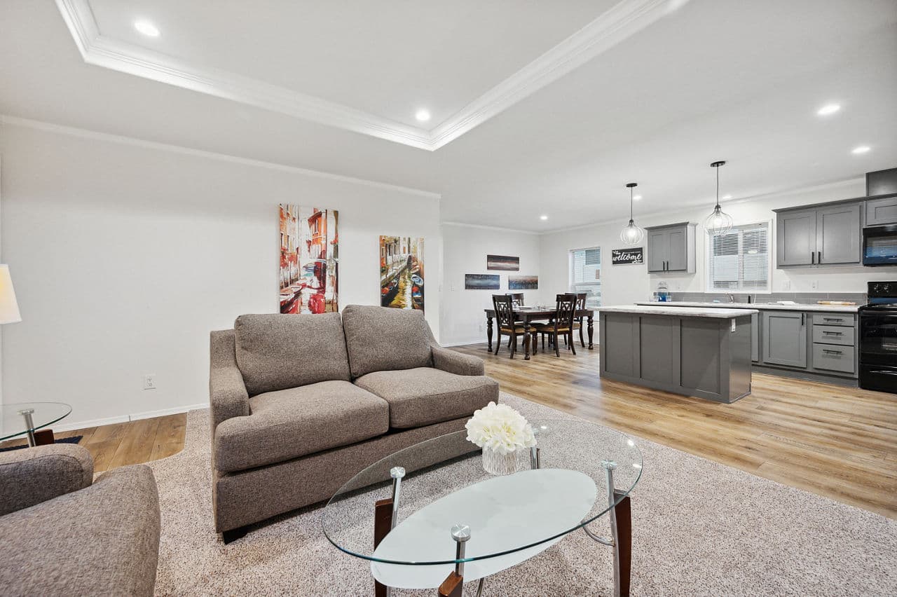 Millcreek 4400 interior home features