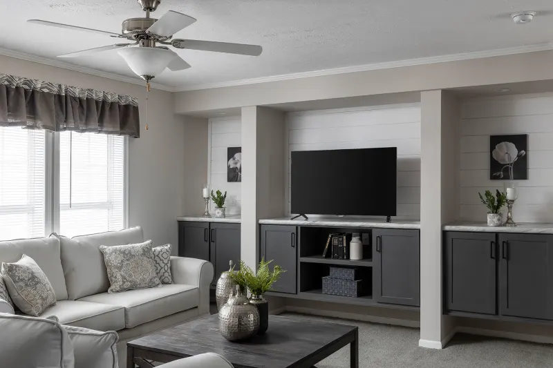 Orchid 60a interior home features