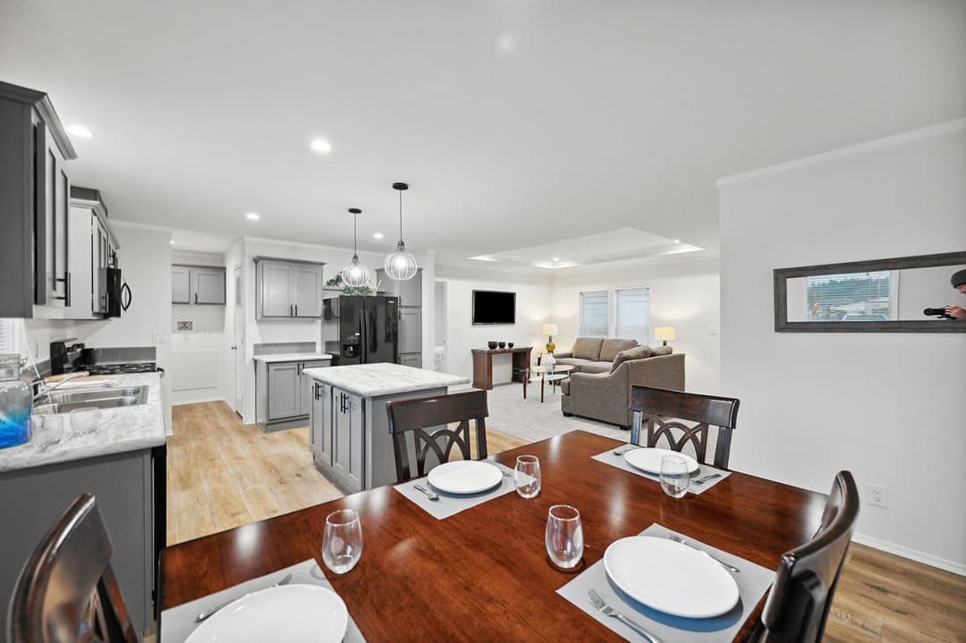 Millcreek 4400 interior home features