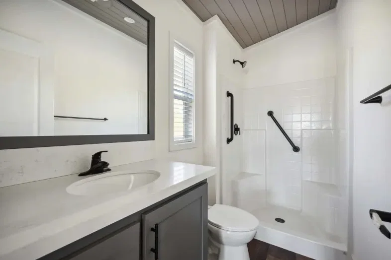 Ath-16 bathroom home features